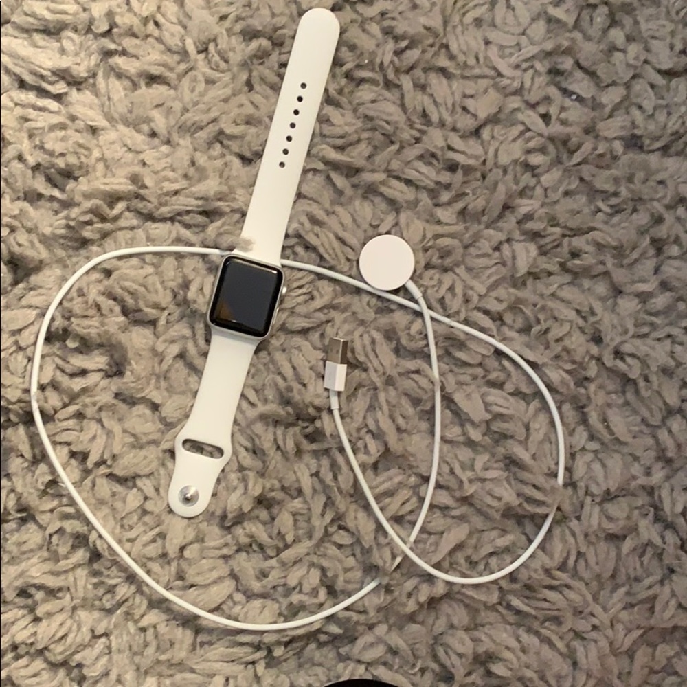 APPLE Watch Series 3